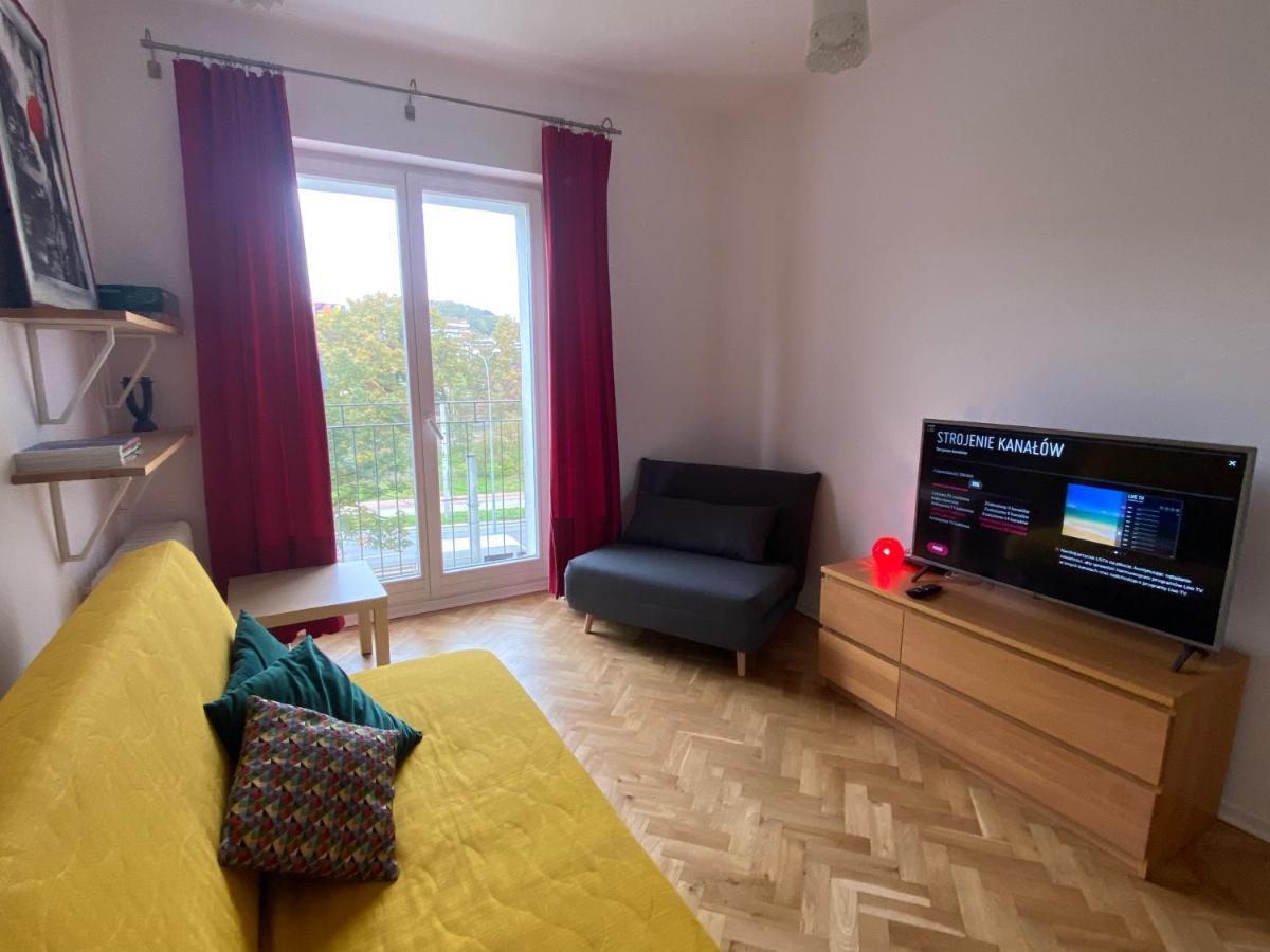 Kawalerka W Centrum Gdyni Z Osobna Kuchnia, 15 Min Spacerem Od Morza Gdynia Exterior photo
